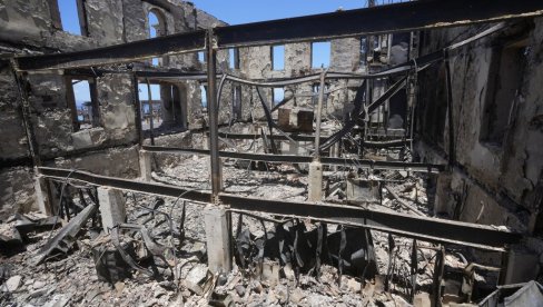 SAMO PEPEO I ZGARIŠTA: Prizori na Havajima potresni, broj žrtava porastao na 67 (FOTO) SAMO PEPEO I ZGARIŠTA: Prizori na Havajima potresni, broj žrtava porastao na 67 (FOTO)
