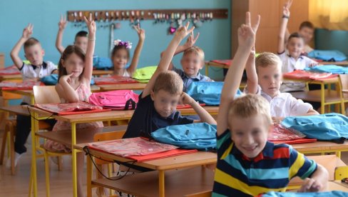 ПРВИ РАСПУСТ ОД 8. НОВЕМБРА: Календар за школску 2023/2024.