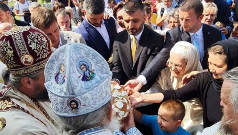 СВЕЧАНО: Преображенском литијом прослављена слава Жабљака (ФОТО)