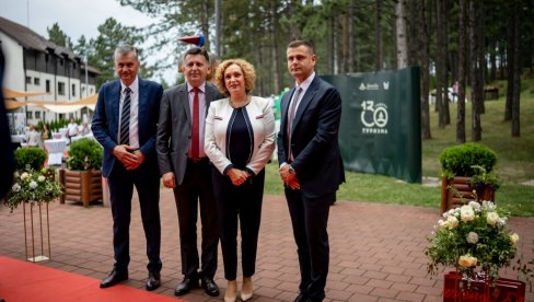 Na Zlatiboru svečano obeleženo 130 godina turističke tradicije Na Zlatiboru svečano obeleženo 130 godina turističke tradicije