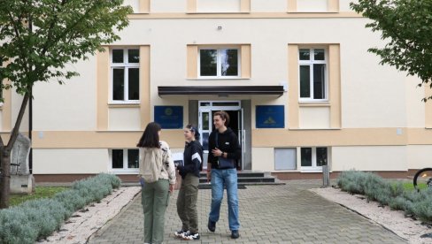 СВИ ХОЋЕ У БЕЗБЕДЊАКЕ : На Универзитету у Бањалуци катедре остале пусте на Пољопривреди и Рударству СВИ ХОЋЕ У БЕЗБЕДЊАКЕ : На Универзитету у Бањалуци катедре остале пусте на Пољопривреди и Рударству