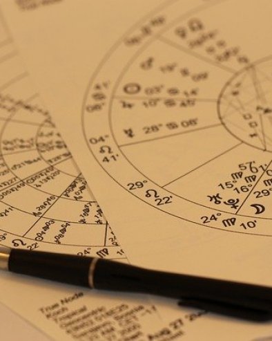 ДНЕВНИ ХОРОСКОП ЗА СУБОТУ, 31. ЈАНУАР: Близанци фокусирани на финансије, Вага проналази нове видове зараде, Јарац има породичне проблеме