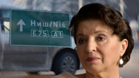 ПРВЕ СЛИКЕ МИРЈАНЕ КАРАНОВИЋ ПОСЛЕ УДЕСА: Ево како глумица сада изгледа (ФОТО) ПРВЕ СЛИКЕ МИРЈАНЕ КАРАНОВИЋ ПОСЛЕ УДЕСА: Ево како глумица сада изгледа (ФОТО)
