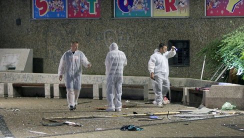 ŠTA JE RAZNELO SPRAT U SMEDEREVU? Forenzičari češljaju teren u potrazi za dokazima (FOTO/VIDEO) ŠTA JE RAZNELO SPRAT U SMEDEREVU? Forenzičari češljaju teren u potrazi za dokazima (FOTO/VIDEO)