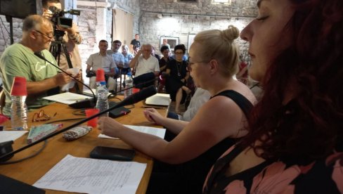 PONOVNI SUSRET SA NOBELOVKOM OLGOM TOKARČUK: Festival Ćirilice u Budvi PONOVNI SUSRET SA NOBELOVKOM OLGOM TOKARČUK: Festival Ćirilice u Budvi