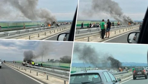 (UZNEMIRUJUĆI SNIMAK) Pogledajte trenutak sudara na auto-putu Miloš Veliki (UZNEMIRUJUĆI SNIMAK) Pogledajte trenutak sudara na auto-putu Miloš Veliki