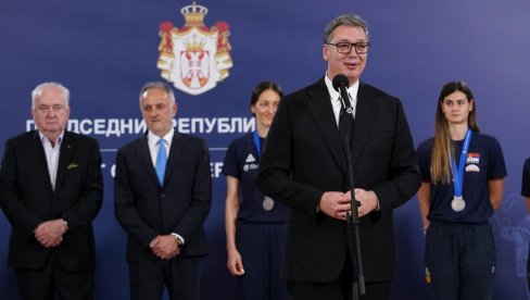 VUČIĆ NAJAVIO VAŽNU VEST ZA SPORTISTE: Povećavaju se nagrade za one koji osvoje zlato na OI u Parizu VUČIĆ NAJAVIO VAŽNU VEST ZA SPORTISTE: Povećavaju se nagrade za one koji osvoje zlato na OI u Parizu