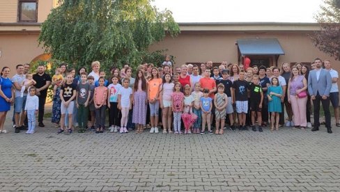KNJIGE DOSTUPNE I SEOSKOJ DECI: Gradska biblioteka Vršac otvorila ogranak u Uljmi KNJIGE DOSTUPNE I SEOSKOJ DECI: Gradska biblioteka Vršac otvorila ogranak u Uljmi