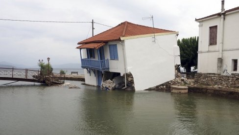 HITNO UPOZORENJE ZA DEO GRČKE: Prete nove poplave, u toku evakuacija HITNO UPOZORENJE ZA DEO GRČKE: Prete nove poplave, u toku evakuacija