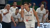 NIKAD VIĐENA FOTOGRAFIJA BOGDANA BOGDANOVIĆA: Kako je obećao razrednoj da će igrati NBA ligu (FOTO)