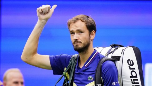 STIGLA POTVRDA: Danil Medvedev se povukao, loše vesti su se obistinile - zbog povrede će izgubiti dosta ATP bodova STIGLA POTVRDA: Danil Medvedev se povukao, loše vesti su se obistinile - zbog povrede će izgubiti dosta ATP bodova