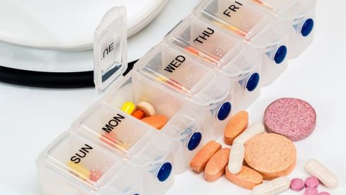 KUĆNA APOTEKA: Koje lekove (i ne samo lekove) bi uvek trebalo da imate u domu