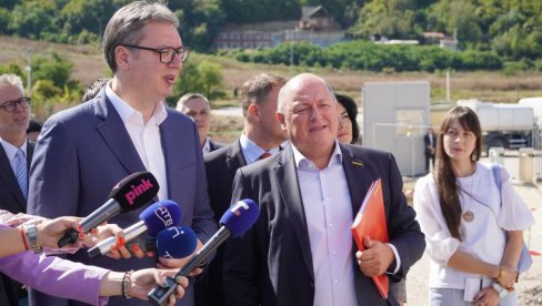 ЈЕШЋЕМО ПАРИЗЕР У СРЕДУ СВИ ЗАЈЕДНО Вучић о опозицији - Довољно је да погледате папир, резултати оних из бившег режима се виде ЈЕШЋЕМО ПАРИЗЕР У СРЕДУ СВИ ЗАЈЕДНО Вучић о опозицији - Довољно је да погледате папир, резултати оних из бившег режима се виде