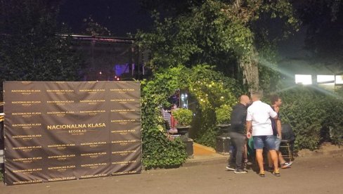 СЛАВЉЕ СЕ НАСТАВЉА: Ево где се кошаркаши и Новак Ђоковић проводе после спектакуларног дочека (ФОТО) СЛАВЉЕ СЕ НАСТАВЉА: Ево где се кошаркаши и Новак Ђоковић проводе после спектакуларног дочека (ФОТО)