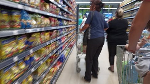 ZAUSTAVITI RAST CENA STANOVANJA I HRANE: Apel SNP, u senci previranja oko formiranja crnogorske vlade ZAUSTAVITI RAST CENA STANOVANJA I HRANE: Apel SNP, u senci previranja oko formiranja crnogorske vlade