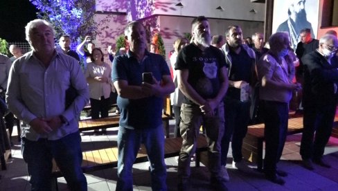 СЕЋАЊЕ НА ПРОБОЈ СОЛУНСКОГ ФРОНТА: У Српској кући у Пљевљима биће обележен Дан српског јединства, слободе и националне заставе СЕЋАЊЕ НА ПРОБОЈ СОЛУНСКОГ ФРОНТА: У Српској кући у Пљевљима биће обележен Дан српског јединства, слободе и националне заставе