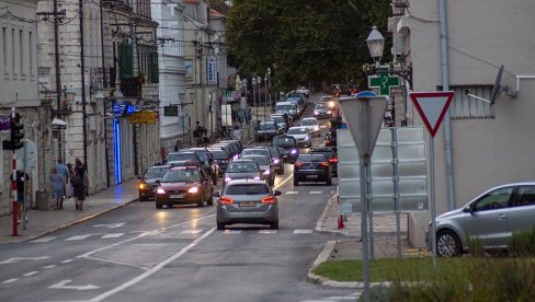 SAOBRAĆAJNA BEZBEDNOST U FOKUSU: Trebinjski policajci kažnjavaju i pešake i vozače