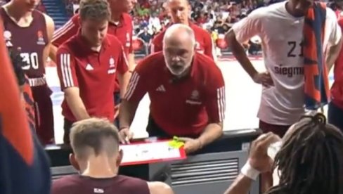 AU, ČEMU OVO? Pablo Laso vređao Miloša Teodosića, ovo niko nije očekivao od prekaljenog trenera (VIDEO) AU, ČEMU OVO? Pablo Laso vređao Miloša Teodosića, ovo niko nije očekivao od prekaljenog trenera (VIDEO)