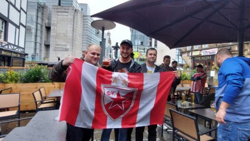AKO ZVEZDA DA GOL - BIĆE LUDNICA! Engleski Srbi došli da bodre srpskog prvaka, evo šta za Novosti kažu o meču Mančester siti - Zvezda AKO ZVEZDA DA GOL - BIĆE LUDNICA! Engleski Srbi došli da bodre srpskog prvaka, evo šta za Novosti kažu o meču Mančester siti - Zvezda