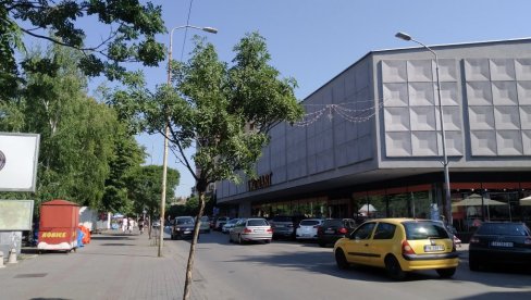 ОД ВЕЧЕРАС У ПАРАЋИНУ: Главна улица постаје пешачка зона од 20 сати до поноћи