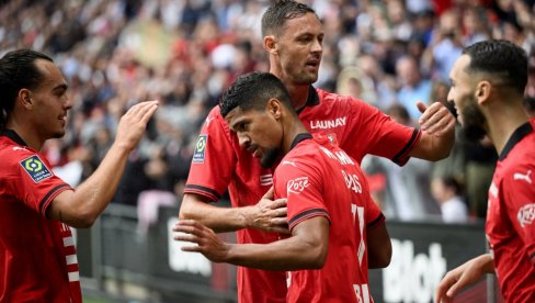 ЦРВЕНО-ЦРНИ ДОЛАЗЕ ПО СИГУРНЕ БОДОВЕ: Домаћин не зна како да игра против екипа из Бретање