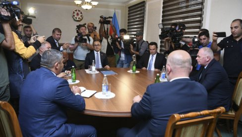 ЈОШ НЕМА ФИНАЛНОГ СПОРАЗУМА: Представник Јермена из Нагорно-Карабаха након састанка у Јевлаху ЈОШ НЕМА ФИНАЛНОГ СПОРАЗУМА: Представник Јермена из Нагорно-Карабаха након састанка у Јевлаху