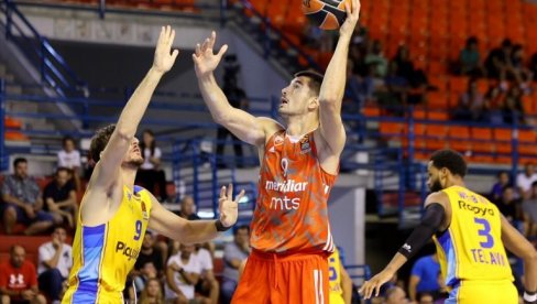 OTKAD SAM TO PRESTAO, OŽIVEO SAM KARIJERU! Luka Mitrović o novoj Zvezdi, a uz smeh i o Teodosiću OTKAD SAM TO PRESTAO, OŽIVEO SAM KARIJERU! Luka Mitrović o novoj Zvezdi, a uz smeh i o Teodosiću