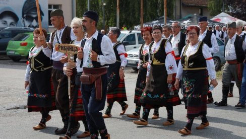 ČUVAJU NARODNO BLAGO: Osma Smotra narodnog stvaralaštva u Kraljevu