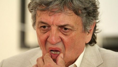 БАЈИЋ ЗАБРИНУТ: Питам се, куда то идемо? Огласио се са мора - поменуо ситуацију у Србији
