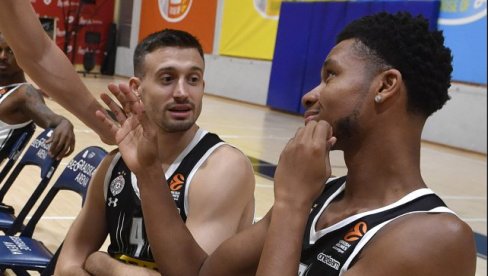 TO MI SE ZARILO U SRCE! Aleksa Avramović o dva nestvarna dočeka koja je imao: Nekih scena se svaki dan sećam! (VIDEO) TO MI SE ZARILO U SRCE! Aleksa Avramović o dva nestvarna dočeka koja je imao: Nekih scena se svaki dan sećam! (VIDEO)