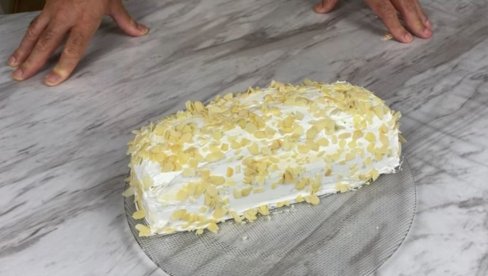 OMILJENI KOLAČ BATE ŽIVOJINOVIĆA: Nije bilo osobe u Jugoslaviji koja nije volela ovu laganu i sočnu poslasticu (VIDEO) OMILJENI KOLAČ BATE ŽIVOJINOVIĆA: Nije bilo osobe u Jugoslaviji koja nije volela ovu laganu i sočnu poslasticu (VIDEO)