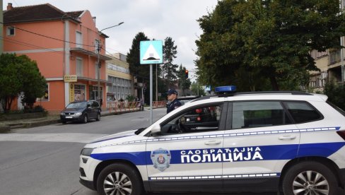 ПОЛИЦИЈА ОДУЗЕЛА ВОЗИЛО НЕСАВЕСНОМ ВОЗАЧУ