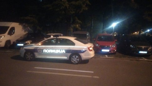 IMA VIŠESTRUKE POVREDE RUKE I NOGE: Poznato stanje mladića povređenog u tuči u Novom Sadu IMA VIŠESTRUKE POVREDE RUKE I NOGE: Poznato stanje mladića povređenog u tuči u Novom Sadu