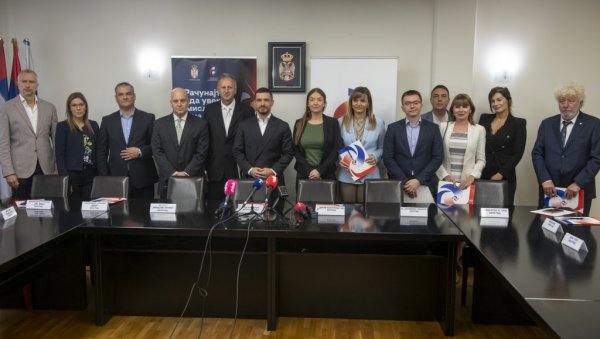 „Дунав осигурање“ подршка најстаријим суграђанима „Дунав осигурање“ подршка најстаријим суграђанима