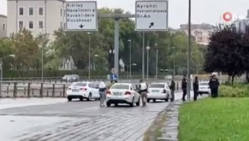 ТЕРОРИСТИЧКИ НАПАД У ТУРСКОЈ: Разорна експлозија одјекнула Анкаром, велики број војске и полиције на улицама (ВИДЕО) ТЕРОРИСТИЧКИ НАПАД У ТУРСКОЈ: Разорна експлозија одјекнула Анкаром, велики број војске и полиције на улицама (ВИДЕО)
