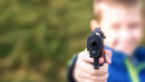 ASISTENTI PROTIV NASILJA U CRNOJ GORI: Od drugog polugođa mere u cilju suzbijanja vandalizma u školama ASISTENTI PROTIV NASILJA U CRNOJ GORI: Od drugog polugođa mere u cilju suzbijanja vandalizma u školama