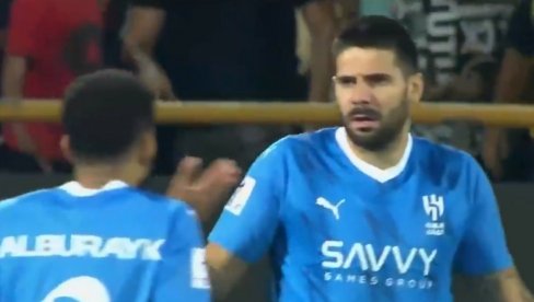 SRBIN NE MOŽE DA STOJI NA NOGAMA! Pojavio se i snimak, zbog ovoga je Aleksandar Mitrović završio u bolnici (VIDEO)