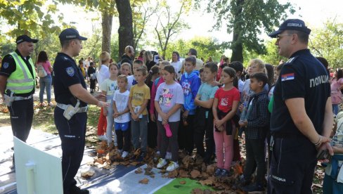 BEZBEDNO KROZ DETINJSTVO: I u Kraljevu se realizuje projekat MUP namenjen mališanima