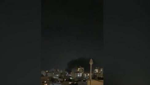 ПРВИ СНИМЦИ НОЋНОГ БОМБАРДОВАЊА ТЕЛ АВИВА: Жесток удар, испаљено 150 ракета (ВИДЕО) ПРВИ СНИМЦИ НОЋНОГ БОМБАРДОВАЊА ТЕЛ АВИВА: Жесток удар, испаљено 150 ракета (ВИДЕО)