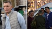 ZAVRŠEN PROTEST PROZAPADNE OPOZICIJE: Šetali do zgrade Predsedništva (FOTO) ZAVRŠEN PROTEST PROZAPADNE OPOZICIJE: Šetali do zgrade Predsedništva (FOTO)