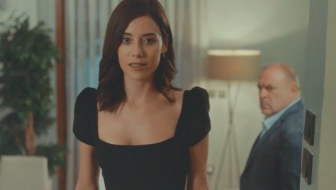 СВИ СМО ЈЕ ЗАВОЛЕЛИ У ХИТ СЕРИЈИ „БРАЧНИ ТРОУГАО“: Ко је лепа докторка чија судбина је заледила регион? СВИ СМО ЈЕ ЗАВОЛЕЛИ У ХИТ СЕРИЈИ „БРАЧНИ ТРОУГАО“: Ко је лепа докторка чија судбина је заледила регион?