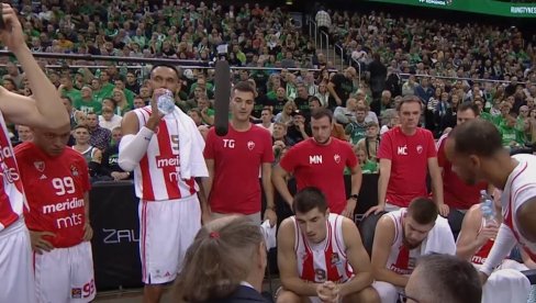 REKAO SAM DA BEZ TOGA NEMA POBEDE! Duško Ivanović baš ljut na igrače Crvene zvezde posle poraza od Žalgirisa REKAO SAM DA BEZ TOGA NEMA POBEDE! Duško Ivanović baš ljut na igrače Crvene zvezde posle poraza od Žalgirisa