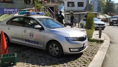 KURTIJEVA POLICIJA DIVLJA PO SEVERNOJ MITROVICI: U toku akcija na nekoliko lokacija (VIDEO) KURTIJEVA POLICIJA DIVLJA PO SEVERNOJ MITROVICI: U toku akcija na nekoliko lokacija (VIDEO)