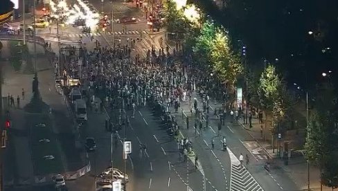 PROTEST PROZAPADNE OPOZICIJE: Političari opet remete saobraćaj u glavnom gradu PROTEST PROZAPADNE OPOZICIJE: Političari opet remete saobraćaj u glavnom gradu