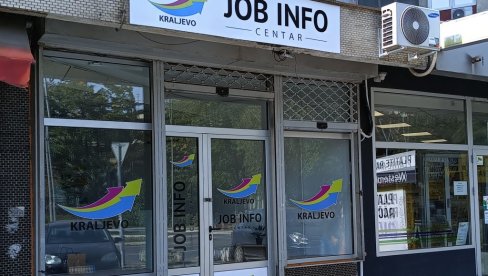 POMOĆ PRI ZAPOŠLJAVANJU: U Kraljevu otvoren DŽob info centar POMOĆ PRI ZAPOŠLJAVANJU: U Kraljevu otvoren DŽob info centar