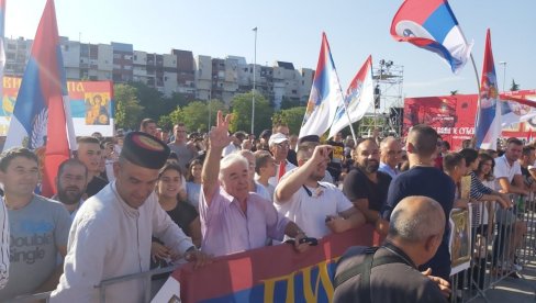ЦРНОГОРАЦ СЕ ОГРАЂУЈЕ? Милатовић позива на попис без притиска ЦРНОГОРАЦ СЕ ОГРАЂУЈЕ? Милатовић позива на попис без притиска