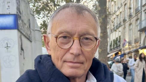 JOŠ UMAČEM HLEB U SO KAO NEKAD SA DESANKOM: Francuski pisac Patrik Beson o ljubavi prema Srbiji JOŠ UMAČEM HLEB U SO KAO NEKAD SA DESANKOM: Francuski pisac Patrik Beson o ljubavi prema Srbiji