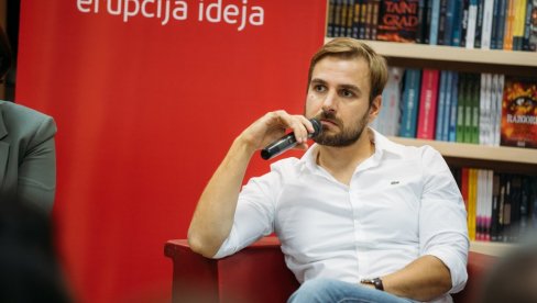 PISAC FILIP GRBIĆ, POVODOM SVOG TREĆEG ROMANA, KANON POTIŠTENOG UMA: Prodavci duhovne bižuterije PISAC FILIP GRBIĆ, POVODOM SVOG TREĆEG ROMANA, KANON POTIŠTENOG UMA: Prodavci duhovne bižuterije