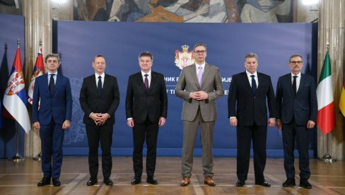 VUČIĆ SA PETORKOM SA ZAPADA: Počeli razgovori o situaciji na Kosovu i Metohiji (FOTO) VUČIĆ SA PETORKOM SA ZAPADA: Počeli razgovori o situaciji na Kosovu i Metohiji (FOTO)