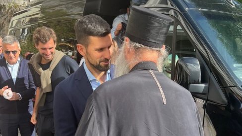 PATRIJARH PORFIRIJE KRSTIO DECU NOVAKA ĐOKOVIĆA: Stefan i Tara su od danas pravoslavni hrišćani (FOTO) PATRIJARH PORFIRIJE KRSTIO DECU NOVAKA ĐOKOVIĆA: Stefan i Tara su od danas pravoslavni hrišćani (FOTO)